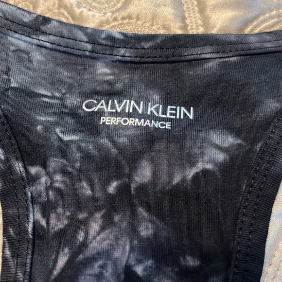 Calvin Klein performance workout top NWOT, sz S, no flaws - Picture 4 of 5